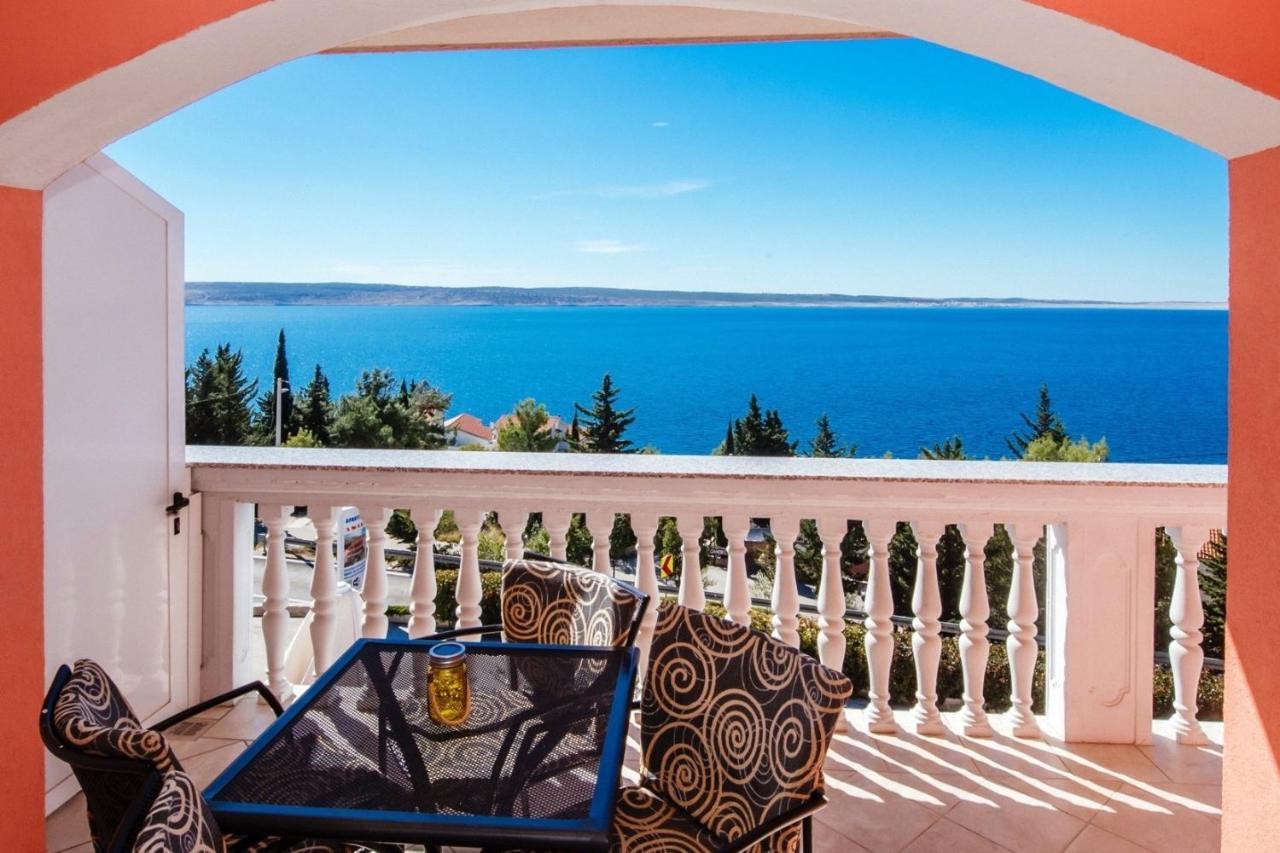 Apartments By The Sea Starigrad, Paklenica - 16421 ภายนอก รูปภาพ
