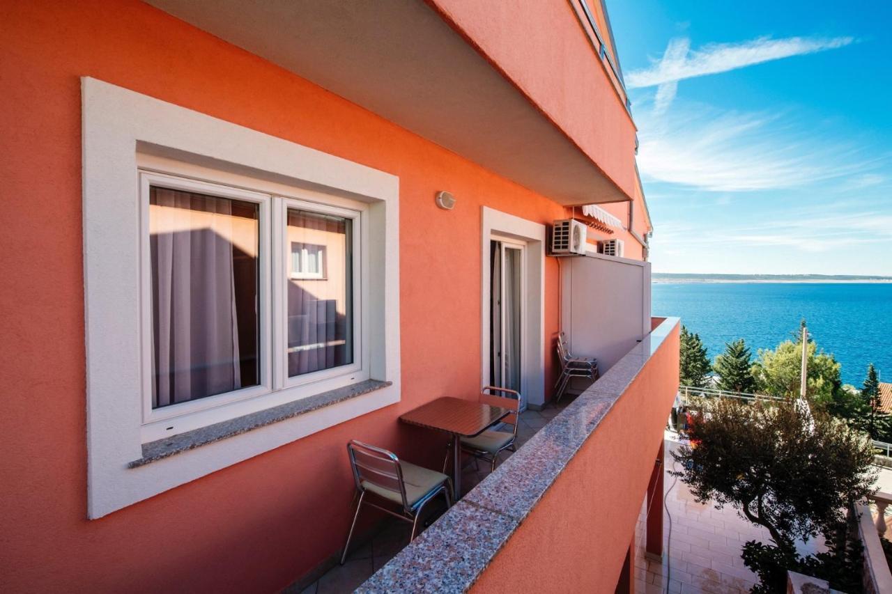Apartments By The Sea Starigrad, Paklenica - 16421 ภายนอก รูปภาพ