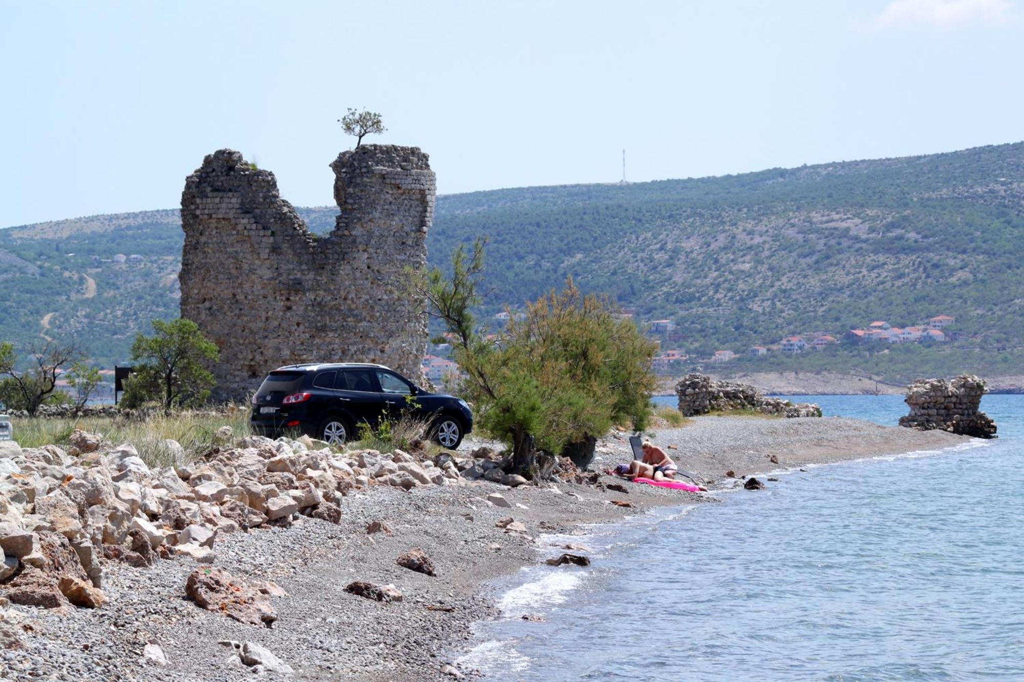 Apartments By The Sea Starigrad, Paklenica - 16421 ภายนอก รูปภาพ