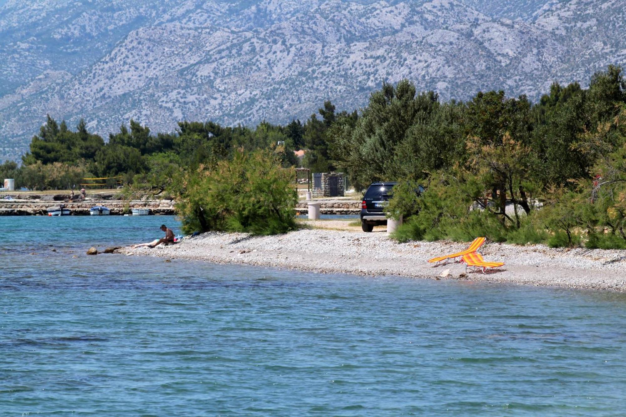 Apartments By The Sea Starigrad, Paklenica - 16421 ภายนอก รูปภาพ
