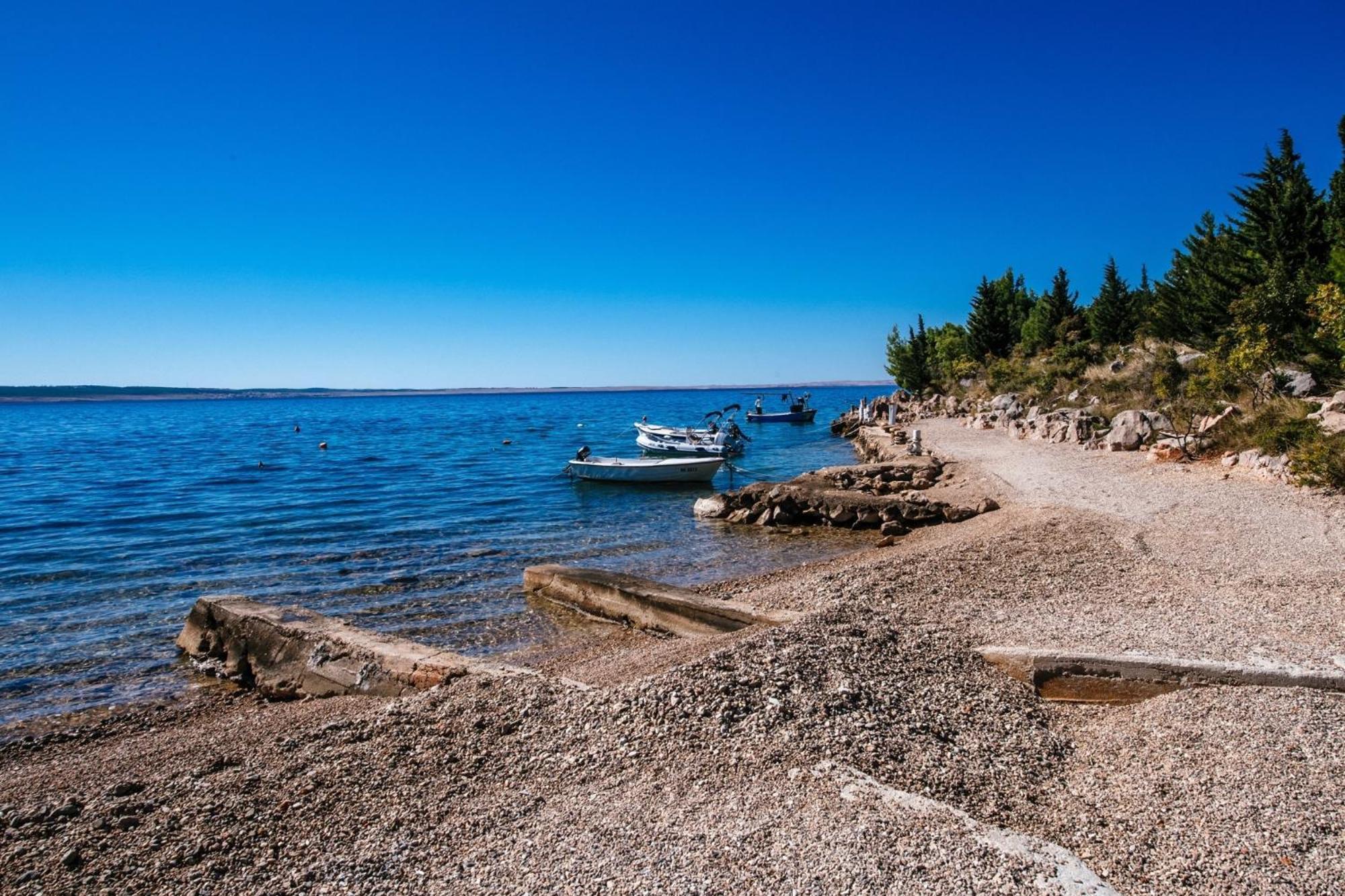 Apartments By The Sea Starigrad, Paklenica - 16421 ภายนอก รูปภาพ