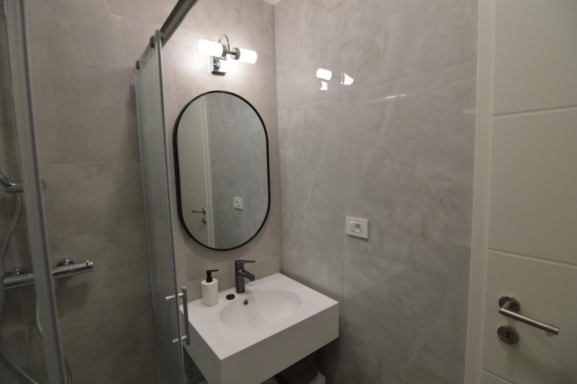 Apartments By The Sea Starigrad, Paklenica - 16421 ห้อง รูปภาพ